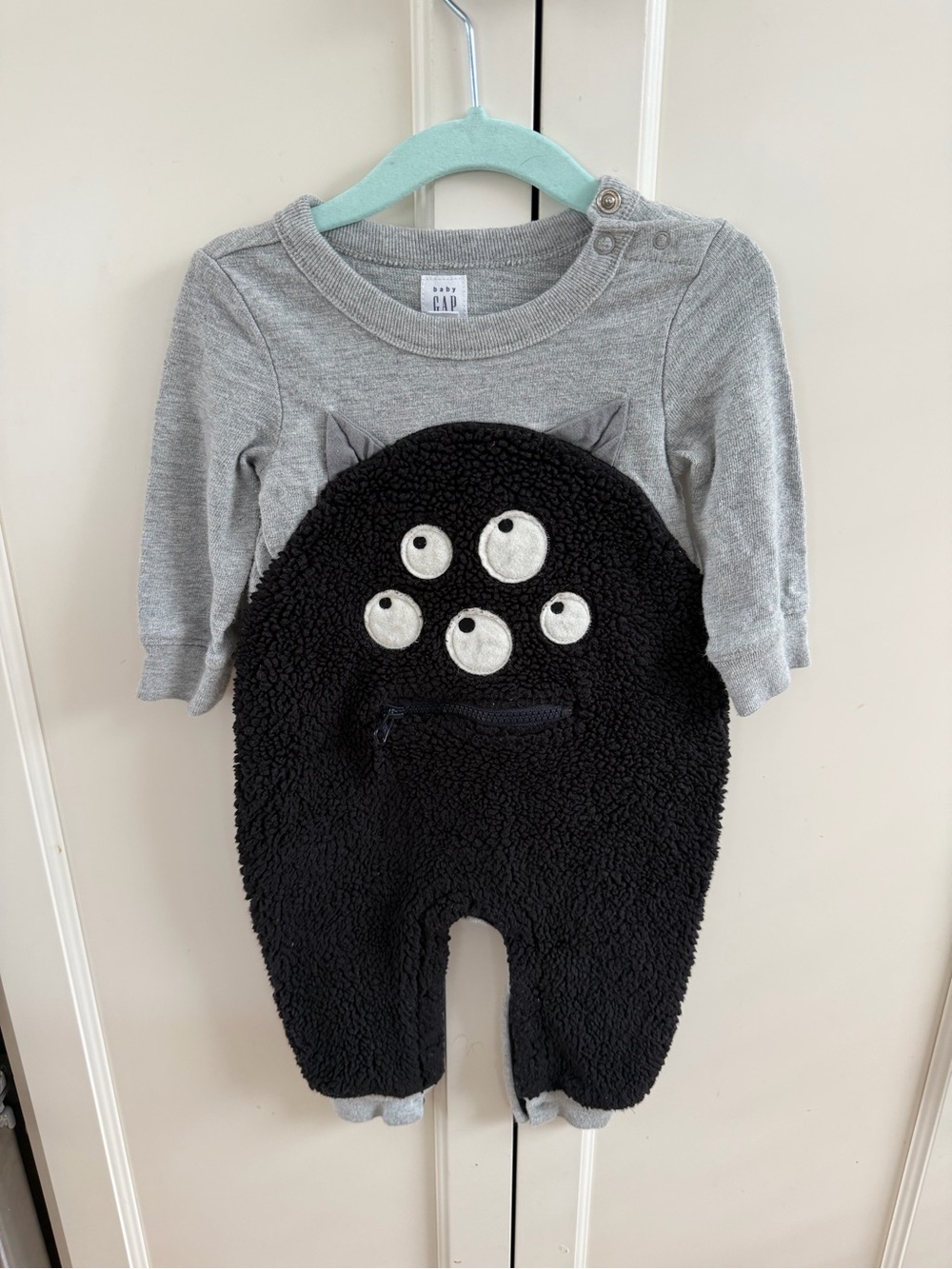 Baby gap 6-12m Grey & Black Monster One-Piece for Kids